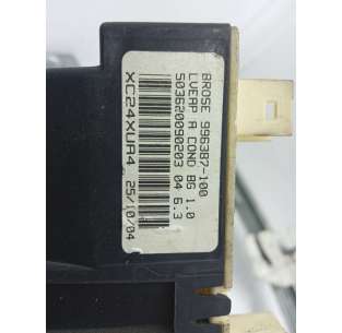 ELEVALUNAS DELANTERO... 2