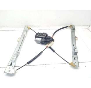 ELEVALUNAS DELANTERO...