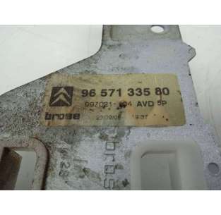 ELEVALUNAS DELANTERO... 2