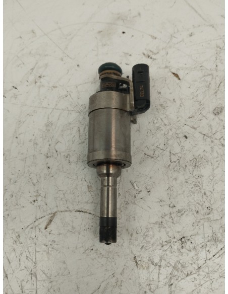 Recambio de inyector para ford focus lim. (cb8) trend referencia OEM IAM CM5G9F593FA  
