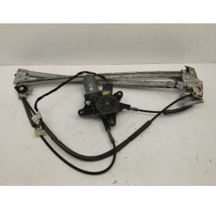 ELEVALUNAS DELANTERO...