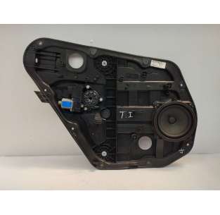 ELEVALUNAS TRASERO...