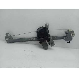 ELEVALUNAS DELANTERO...