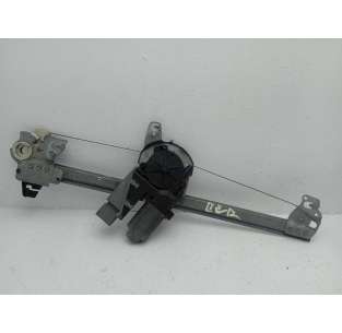 ELEVALUNAS DELANTERO...