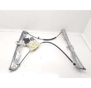 ELEVALUNAS DELANTERO...