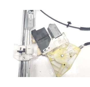 ELEVALUNAS DELANTERO... 2