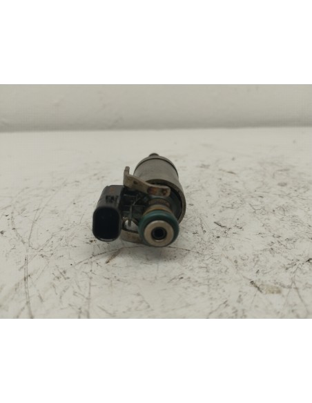 Recambio de inyector para ford focus lim. (cb8) trend referencia OEM IAM CM5G9F593FA  