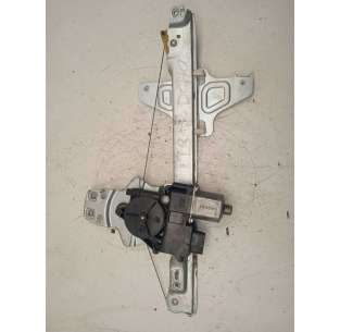 ELEVALUNAS TRASERO DERECHO...