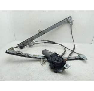 ELEVALUNAS DELANTERO...