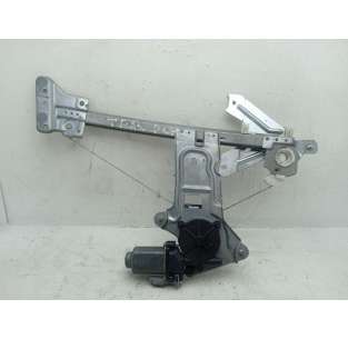 ELEVALUNAS TRASERO DERECHO...