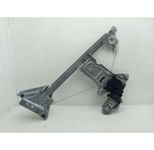 ELEVALUNAS TRASERO DERECHO...