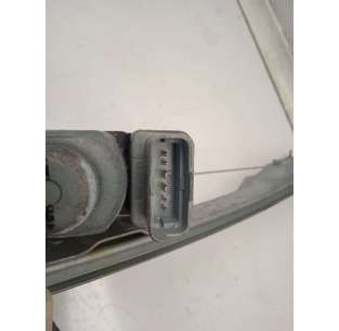 ELEVALUNAS TRASERO DERECHO... 2