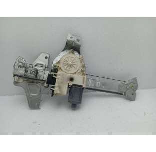 ELEVALUNAS TRASERO DERECHO...