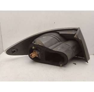 PILOTO TRASERO DERECHO... 2