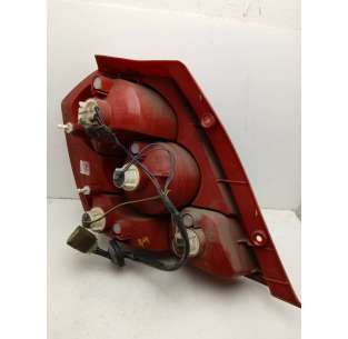 PILOTO TRASERO DERECHO... 2