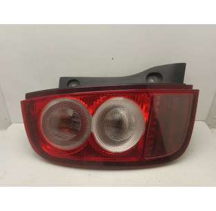 PILOTO TRASERO IZQUIERDO...