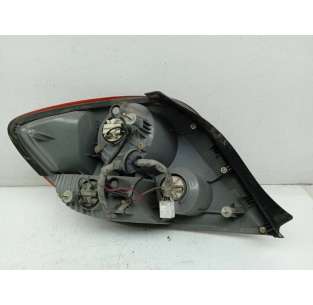 PILOTO TRASERO DERECHO... 2