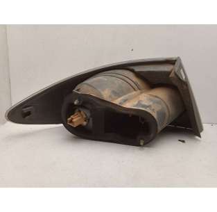 PILOTO TRASERO DERECHO... 2