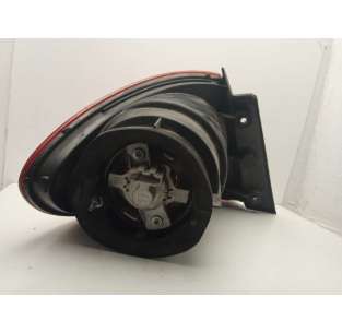 PILOTO TRASERO DERECHO SEAT... 2