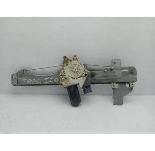 ELEVALUNAS TRASERO...