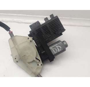 ELEVALUNAS DELANTERO... 2