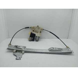 ELEVALUNAS DELANTERO...