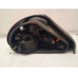 PILOTO TRASERO DERECHO... 2