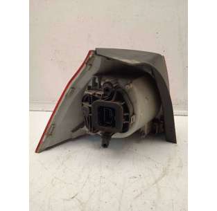 PILOTO TRASERO DERECHO... 2