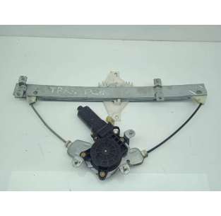 ELEVALUNAS TRASERO DERECHO...