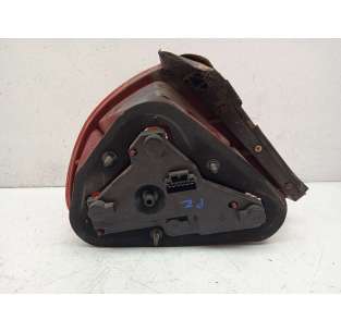 PILOTO TRASERO DERECHO... 2