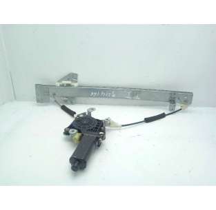 ELEVALUNAS TRASERO...