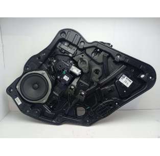 ELEVALUNAS TRASERO DERECHO...