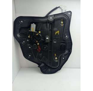 ELEVALUNAS TRASERO DERECHO...