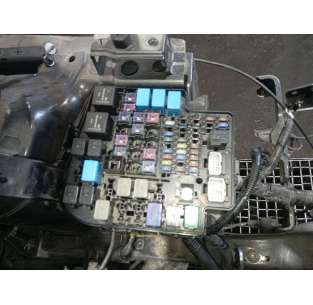 CAJA RELES / FUSIBLES MAZDA... 2