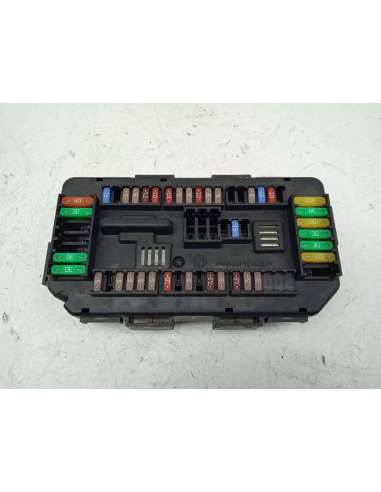 CAJA RELES / FUSIBLES BMW SERIE 1...