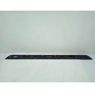 MOLDURA BMW SERIE 1 BERLINA... 2