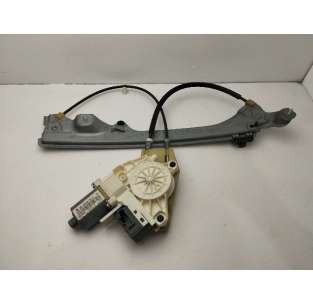 ELEVALUNAS TRASERO DERECHO...