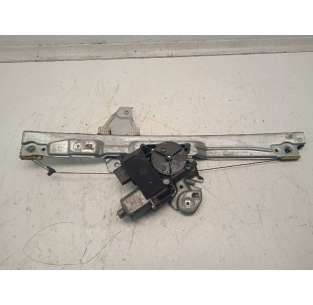 ELEVALUNAS DELANTERO...