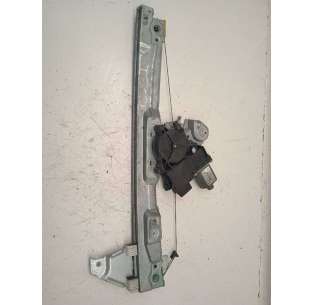 ELEVALUNAS DELANTERO...