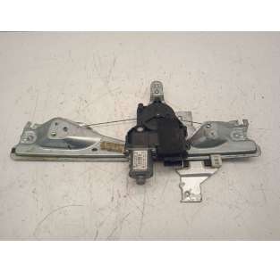 ELEVALUNAS TRASERO...