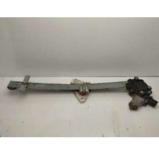 ELEVALUNAS DELANTERO...