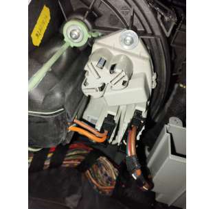 CAJA RELES / FUSIBLES BMW... 2