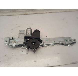 ELEVALUNAS TRASERO DERECHO...