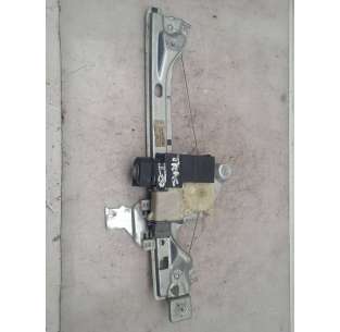 ELEVALUNAS TRASERO...