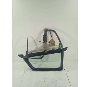 ELEVALUNAS TRASERO DERECHO...