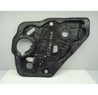 ELEVALUNAS TRASERO DERECHO...