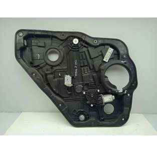 ELEVALUNAS TRASERO...