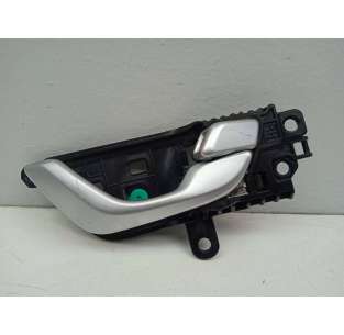 MANETA INTERIOR DELANTERA...