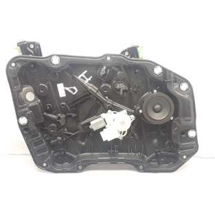 ELEVALUNAS DELANTERO...