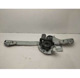 ELEVALUNAS DELANTERO...